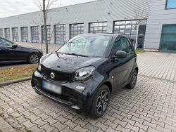 Schwarz Gebraucht 2019 Smart ForTwo Cabrio Cabrio | 14.990 € (Fairer Preis)