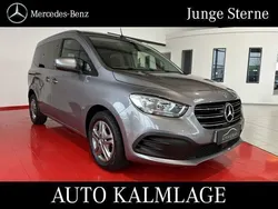 Lackfarbe chromitgrau mb 7745 Gebraucht 2023 Mercedes T180 Style Van / Kleinbus | 25.380 € (Guter Preis)