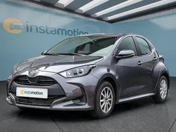 Grau Gebraucht 2023 Toyota Yaris Comfort Kleinwagen | 17.399 € (Fairer Preis)