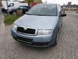 Blau Gebraucht 2002 Skoda Fabia Limousine | 1.500 € (Guter Preis)