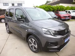 Grau Gebraucht 2024 Peugeot Rifter GT-line Van / Kleinbus | 19.900 € (Guter Preis)