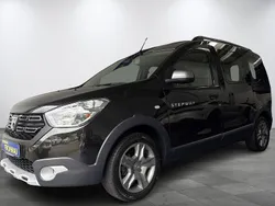 Schwarz Gebraucht 2021 Dacia Dokker Stepway Van | 16.980 € (Fairer Preis)