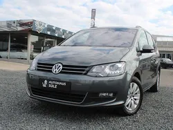 Grau Gebraucht 2017 VW Sharan Comfortline Van / Kleinbus | 27.999 € (Fairer Preis)