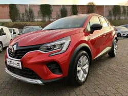 Rot Gebraucht 2023 Renault Captur Evolution SUV | 20.697 € (Guter Preis)