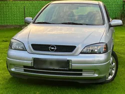 Silber Gebraucht 2003 Opel Astra Limousine | 2.250 € (Fairer Preis)
