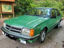 Grün Gebraucht 1979 Opel Commodore S Limousine | 5.139 €