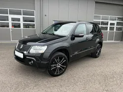 Schwarz Gebraucht 2011 Suzuki Grand Vitara SUV | 9.990 € (Teuer)