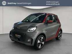 Grau Gebraucht 2024 Smart ForTwo Electric Drive Passion Exclusive Cabrio | 17.990 € (Etwas zu teuer)