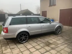 Silber Gebraucht 2004 VW Passat Highline Kombi | 6.500 €
