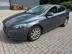 Grau Gebraucht 2012 Volvo V40 Summum Kombi | 8.000 € (Guter Preis)
