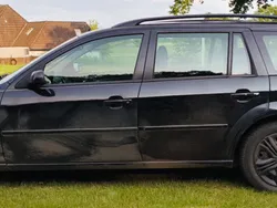 Schwarz Gebraucht 2005 Ford Mondeo Kombi | 720 € (Superpreis)