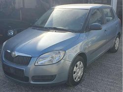 Satingrau metallic Gebraucht 2009 Skoda Fabia Classic Kleinwagen | 2.990 € (Etwas zu teuer)