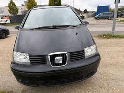 Schwarz Gebraucht 2009 Seat Alhambra Reference Van / Kleinbus | 3.900 € (Fairer Preis)