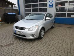 Silber Gebraucht 2009 Kia Ceed Vision Kleinwagen | 4.999 € (Fairer Preis)