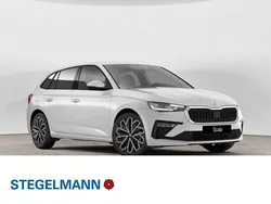 Moonweiss metallic Neu 2025 Skoda Scala Tour Kleinwagen | 29.700 € (Teuer)