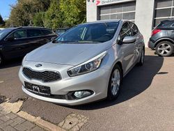Silber Gebraucht 2013 Kia Ceed Edition 7 Limousine | 3.990 € (Fairer Preis)