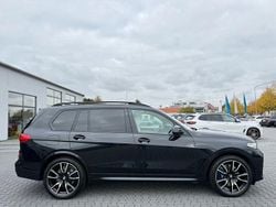 Schwarz Gebraucht 2022 BMW X7 M Sport SUV | 69.990 € (Fairer Preis)