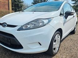 Weiß Gebraucht 2011 Ford Fiesta Kleinwagen | 1.799 € (Etwas zu teuer)