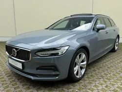 Grau Gebraucht 2022 Volvo V90 Kombi | 29.900 € (Teuer)