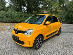 Gelb Gebraucht 2019 Renault Twingo LIMITED Kleinwagen | 5.800 € (Superpreis)