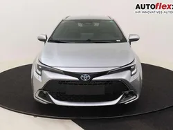 Silver metallic Gebraucht 2024 Toyota Corolla Kombi | 28.347 € (Etwas zu teuer)