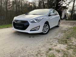 Weiß Gebraucht 2012 Hyundai i40 Kombi | 5.499 € (Guter Preis)