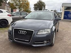 Grau Gebraucht 2011 Audi A3 Ambition Limousine | 6.400 € (Fairer Preis)