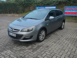 Blau Gebraucht 2012 Opel Astra Kombi | 2.800 € (Guter Preis)