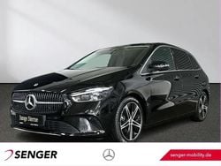 Weiß Gebraucht 2025 Mercedes B200 Progressive Van / Kleinbus | 31.880 € (Guter Preis)