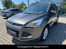 Grau Gebraucht 2016 Ford Kuga SYNC Edition SUV | 11.500 € (Superpreis)