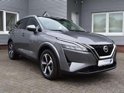 Grau Gebraucht 2021 Nissan Qashqai N-Connecta SUV | 23.900 € (Fairer Preis)