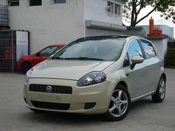 Grün Gebraucht 2007 Fiat Grande Punto Dynamic Kleinwagen | 2.300 € (Fairer Preis)