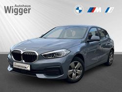 Grau Gebraucht 2021 BMW 118 Advantage Kleinwagen | 18.900 € (Fairer Preis)