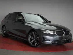 Grau Gebraucht 2021 BMW 320 M Sport Kombi | 24.890 € (Guter Preis)