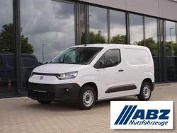 Weiß Gebraucht 2024 Fiat Doblò Van / Kleinbus | 21.301 € (Fairer Preis)