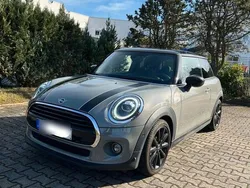 Grau Gebraucht 2020 Mini Cooper Kleinwagen | 20.000 € (Fairer Preis)