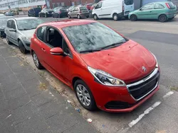 Andere farben Gebraucht 2017 Peugeot 208 Kleinwagen | 5.399 € (Guter Preis)