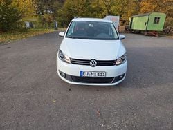 Weiß Gebraucht 2014 VW Touran Cup Van / Kleinbus | 6.900 € (Guter Preis)