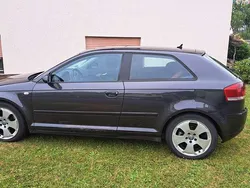 Grau Gebraucht 2004 Audi A3 Attraction Limousine | 1.400 € (Fairer Preis)