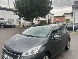 Grau Gebraucht 2013 Peugeot 208 Allure Kleinwagen | 4.950 € (Fairer Preis)