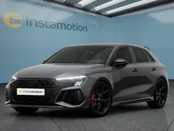 Grün Gebraucht 2023 Audi RS3 Sportback Kleinwagen | 63.399 €