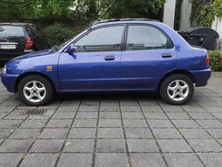 Violet Gebraucht 1995 Mazda 121 Cabrio | 250 €