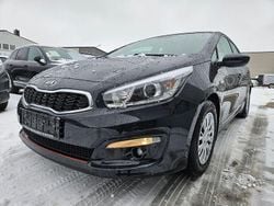 Schwarz Gebraucht 2018 Kia Ceed Kleinwagen | 9.400 € (Fairer Preis)