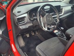 Rot Gebraucht 2020 Kia Stonic Vision SUV | 14.500 € (Fairer Preis)