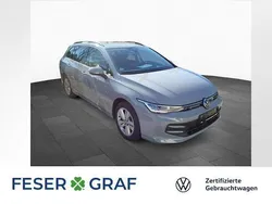 Mondsteingrau Gebraucht 2024 VW Golf VIII Life Kombi | 28.880 € (Etwas zu teuer)