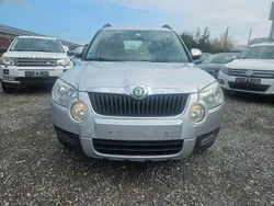 Silber Gebraucht 2010 Skoda Yeti SUV | 3.999 € (Fairer Preis)