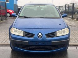 Blau Gebraucht 2006 Renault Mégane II Limousine | 2.990 € (Fairer Preis)