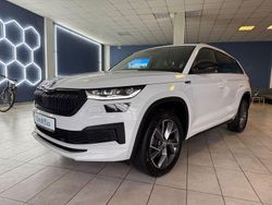 Weiß Gebraucht 2022 Skoda Kodiaq SportLine SUV | 27.500 € (Etwas zu teuer)