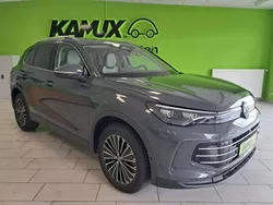Delfingrau metallic Gebraucht 2024 VW Tiguan Elegance SUV | 43.490 € (Superpreis)