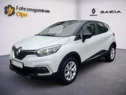 Weiß Gebraucht 2019 Renault Captur LIMITED SUV | 12.790 € (Fairer Preis)